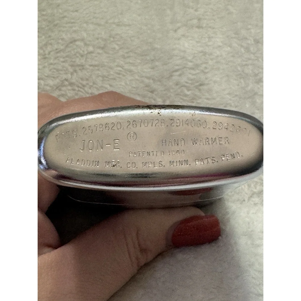 Vintage Jon-e‎ Aladdin Hand Warmer Chrome Pocket Heater Pat 1960 Camping Hunting